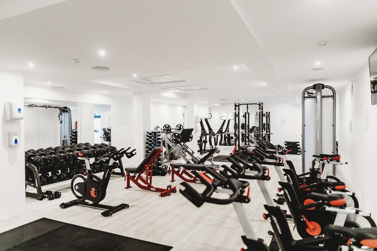 Polska siłownia 2025: Jak cyfryzacja zmienia rynek fitness